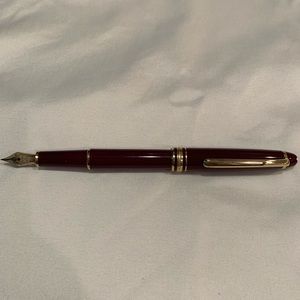 Montblanc Gold Coated Classique Fountain Pen
